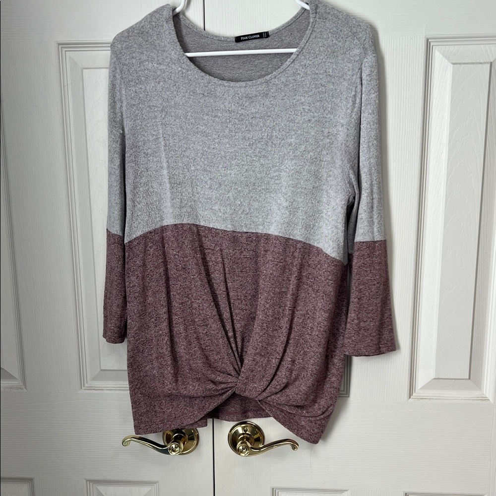 Pink Clover Denver Twist Brushed Two-Tone,  Gray and dark pink  Long Sleeve Top